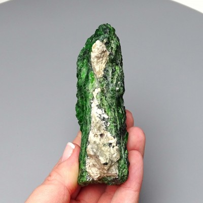 Chromdiopside natural mineral top quality 246g, Russia