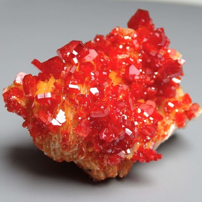 Vanadinite mineral 60,8g, Morocco