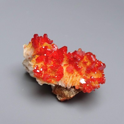 Vanadinite mineral 60,8g, Morocco