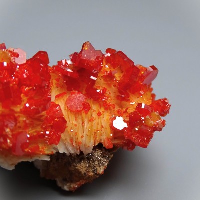 Vanadinite mineral 60,8g, Morocco