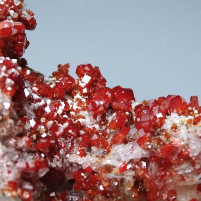 Vanadinite mineral 1238g, Morocco