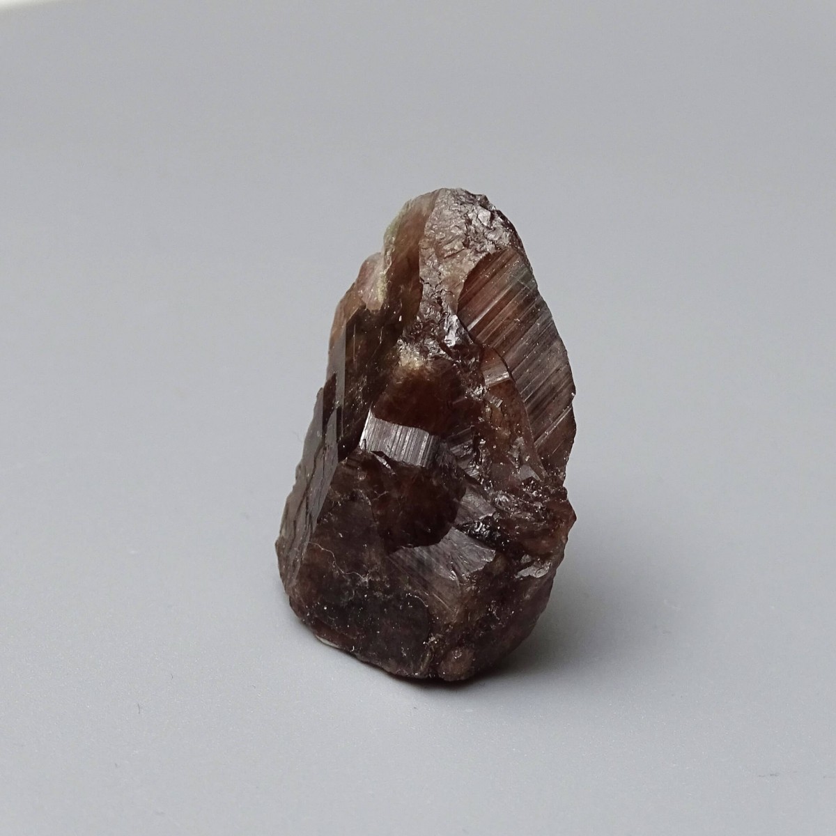 Axinite natural crystal 14.8g, Pakistan