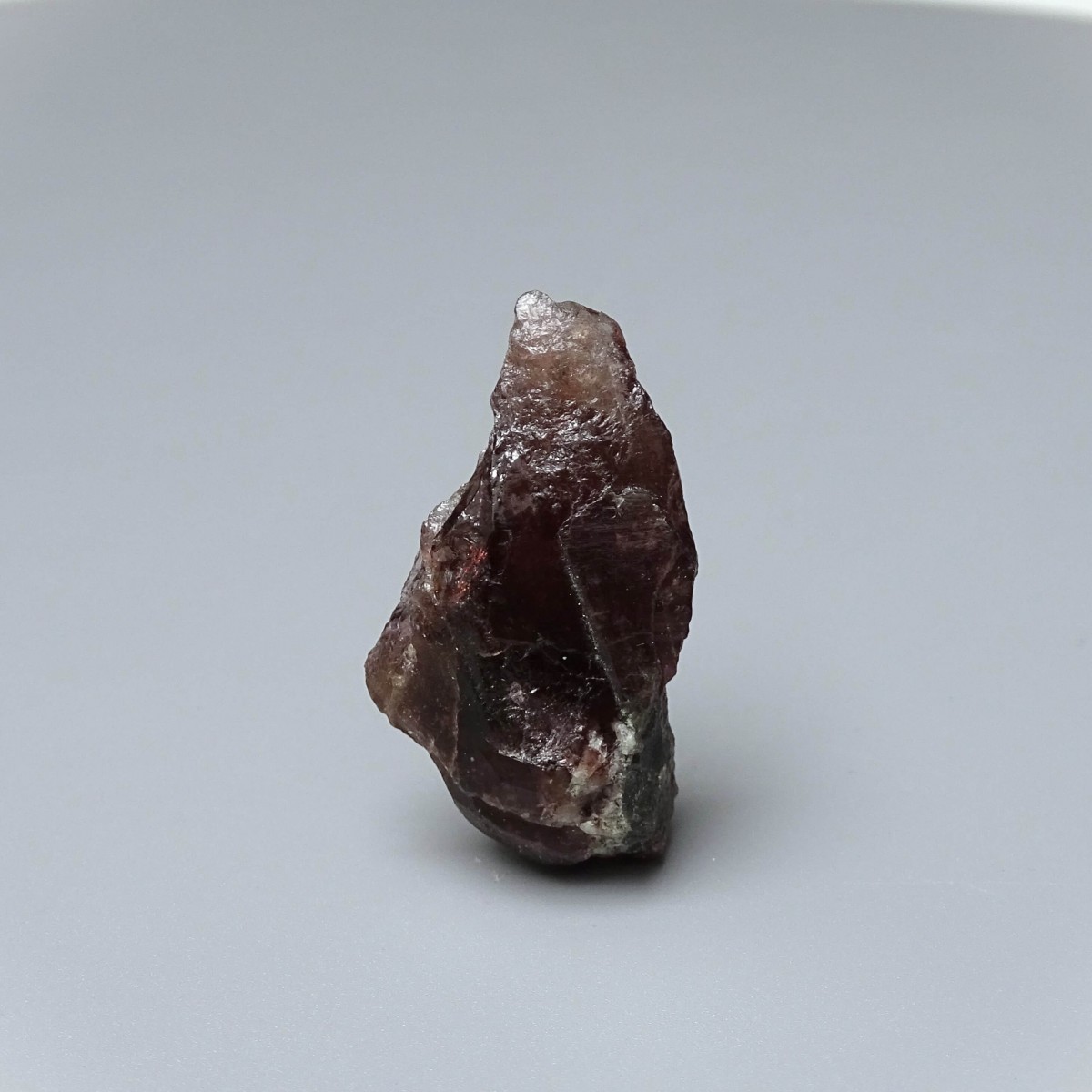 Axinite natural crystal 12.5g, Pakistan