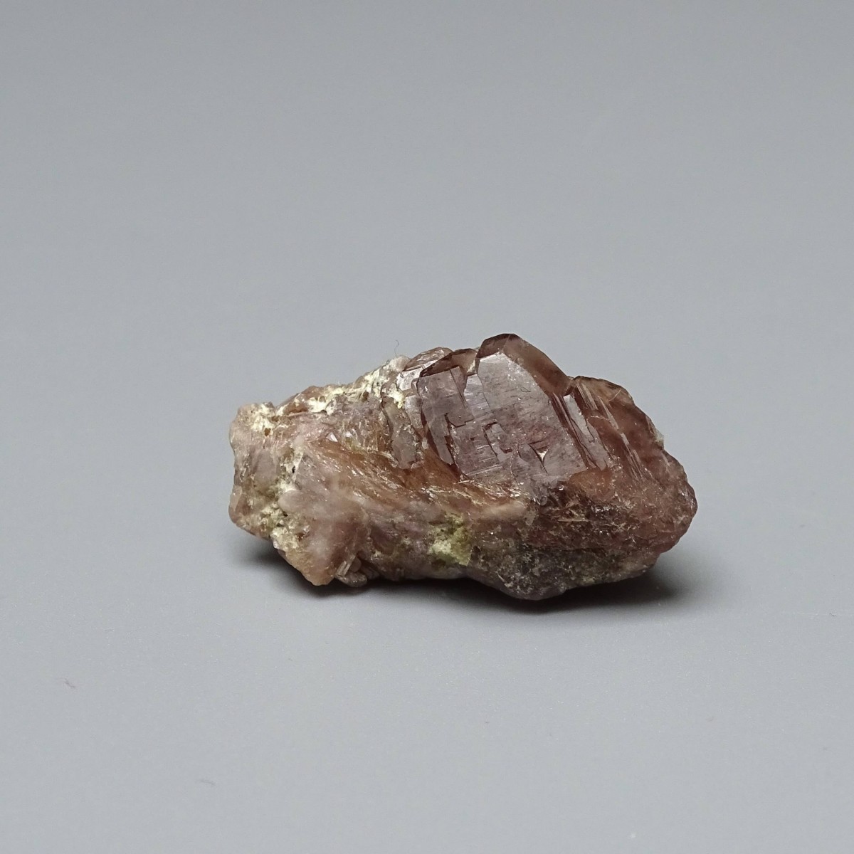 Axinite natural crystal 11.5g, Pakistan