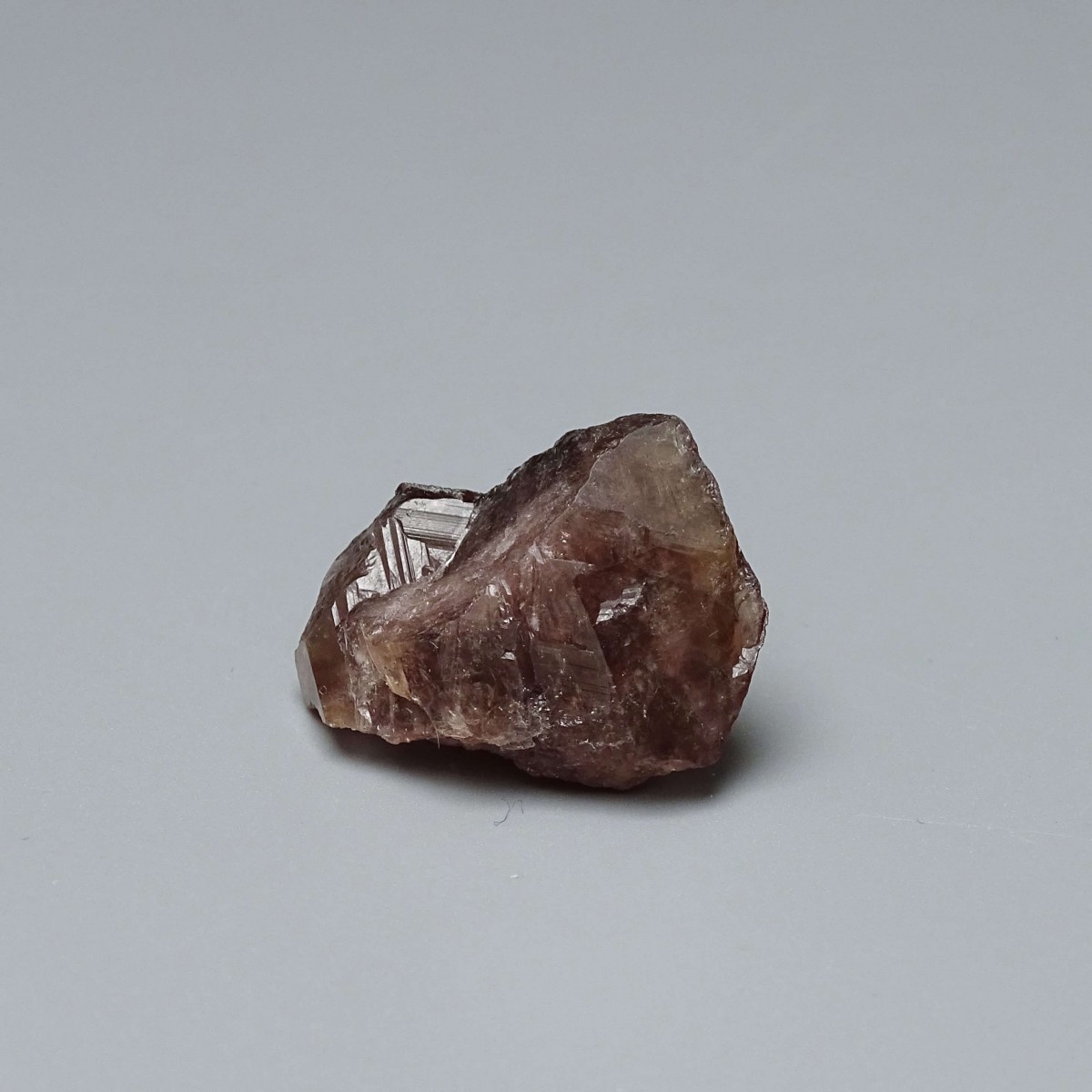 Axinite natural crystal 9.4g, Pakistan