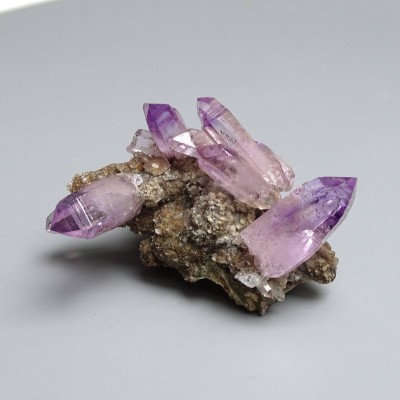 Natürliche Amethystkristalle im Gestein 38g, Mexiko