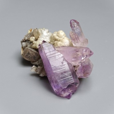 Natürliche Amethystkristalle im Gestein 36,8g, Mexiko