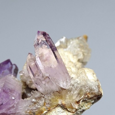 Natürliche Amethystkristalle im Gestein 36,8g, Mexiko