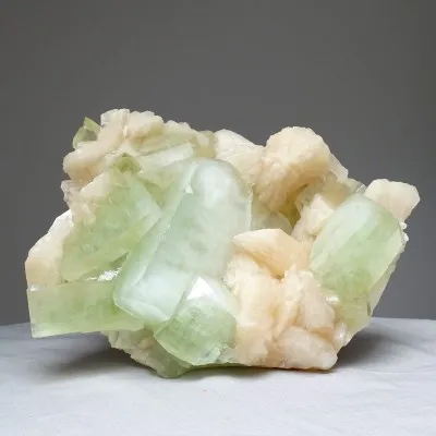 Apofylit zelený, stilbit drúza 1567g, Indie