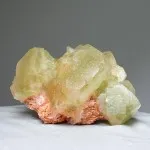 Green apophyllite, stilbit druse 1574g, India