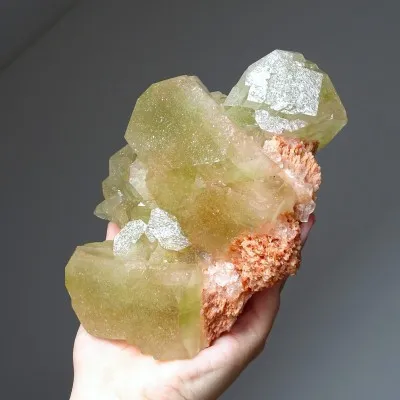 Green apophyllite, stilbit druse 1574g, India