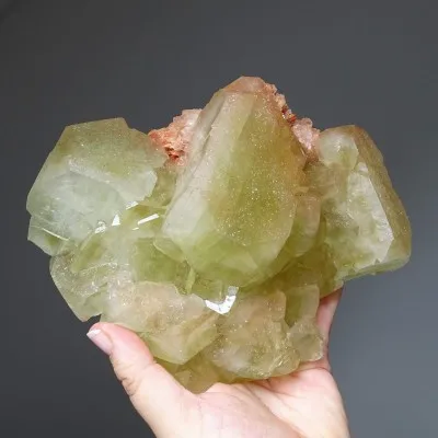 Green apophyllite, stilbit druse 1574g, India