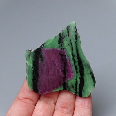 Ruby in zoisite polished plate 32g, Tanzania