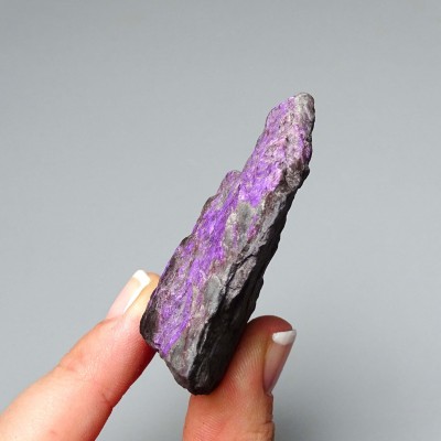 Sugilite natural 57.4g, Republic of South Africa