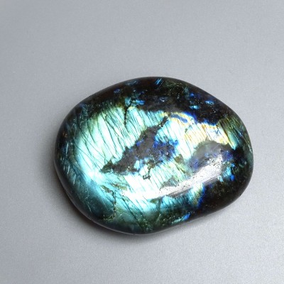 Labradorite polished 415g, Madagascar