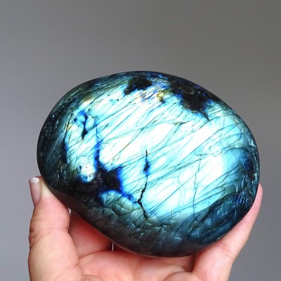 Labradorite polished 415g, Madagascar