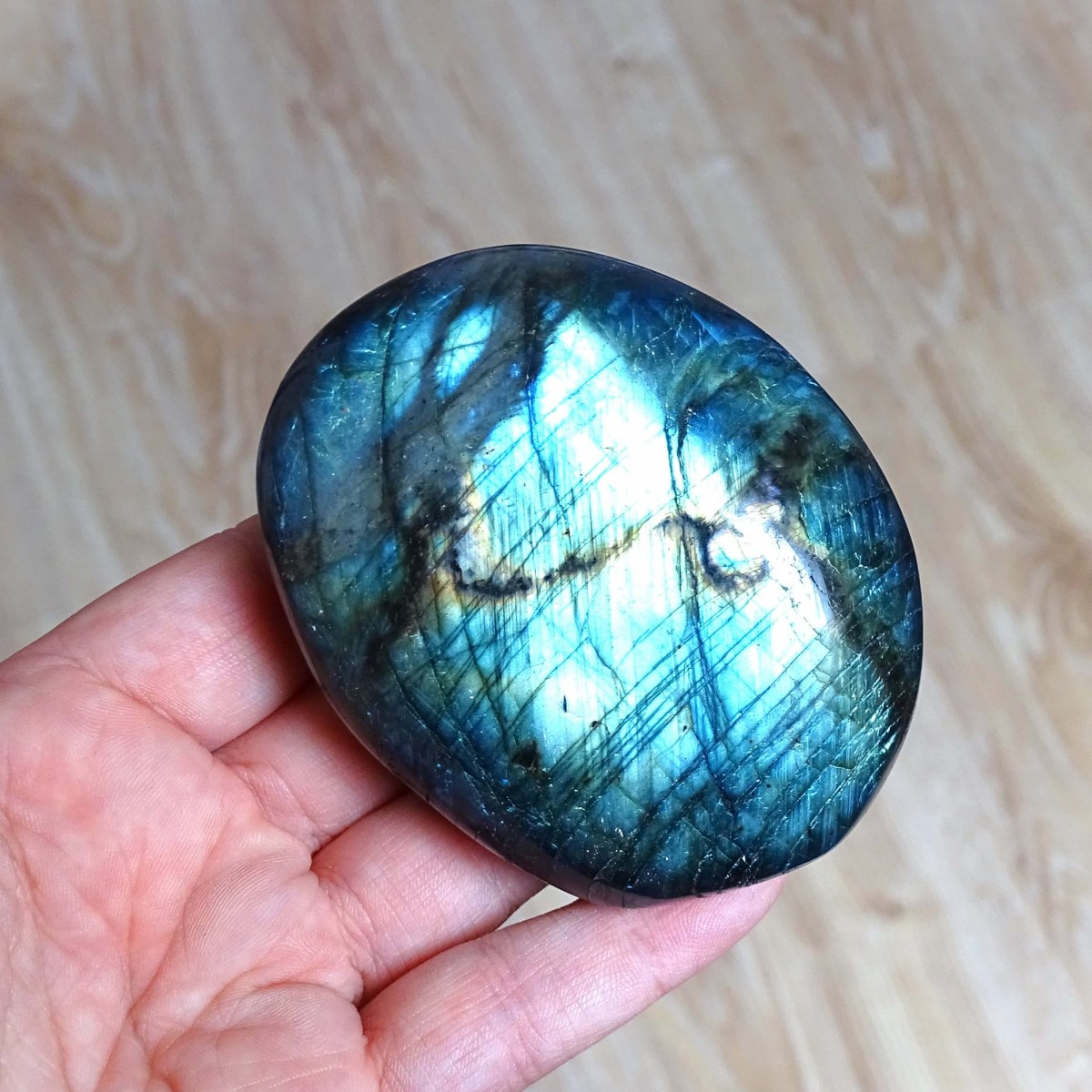 Labradorite polished 234g, Madagascar