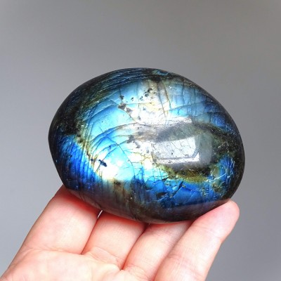 Labradorite polished 234g, Madagascar