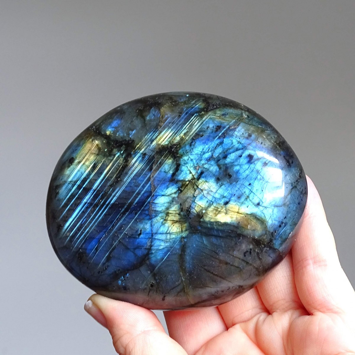 Labradorite polished 396g, Madagascar