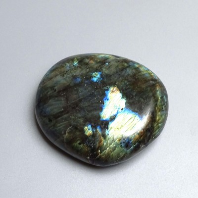 Labradorite polished 360g, Madagascar