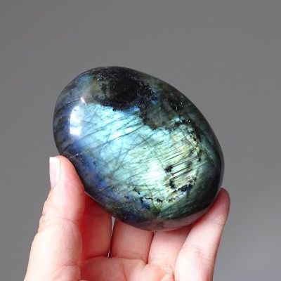 Labradorite polished 292g, Madagascar