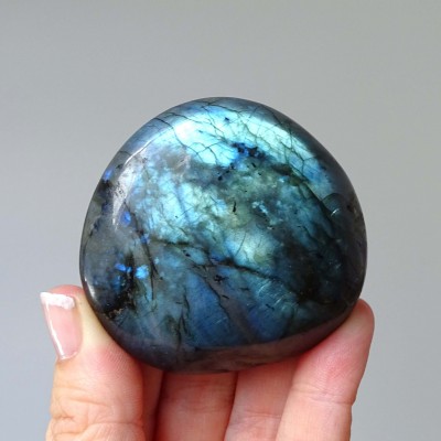 Labradorite polished 116g, Madagascar