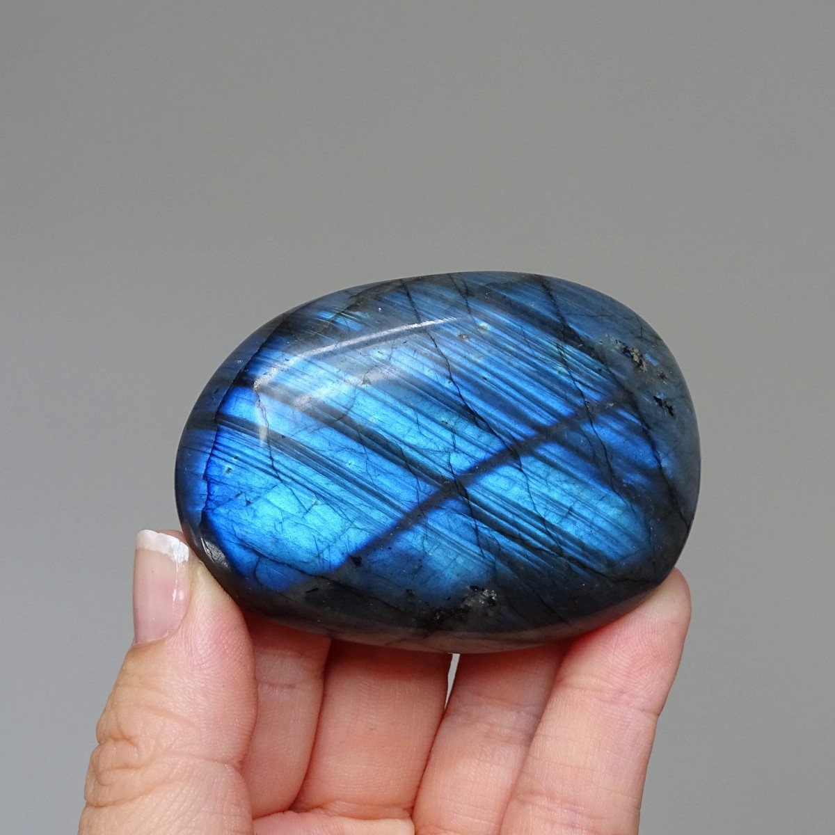 Labradorite polished 118g, Madagascar