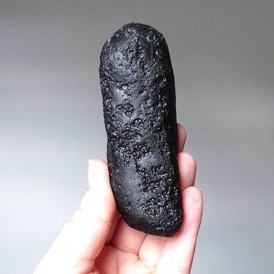 Tektite natural indochinite 153g, Vietnam