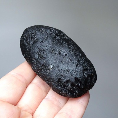 Tektite natural indochinite 112g, Vietnam