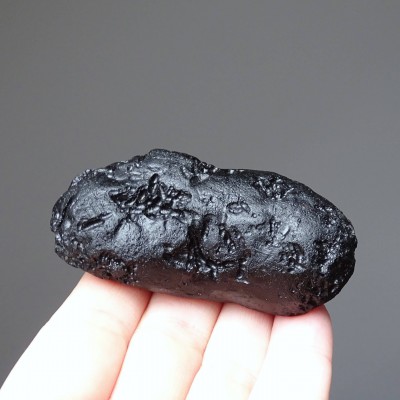 Tektite natural indochinite 84g, Vietnam