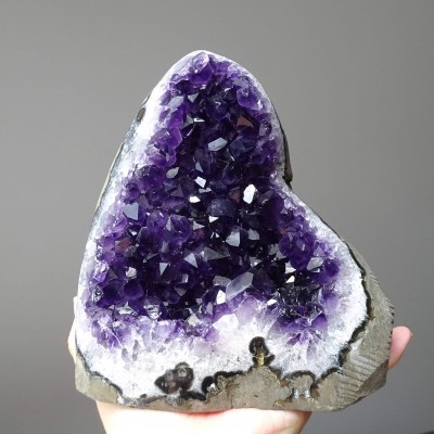 Amethyst natürliche Druse 2503g, Uruguay