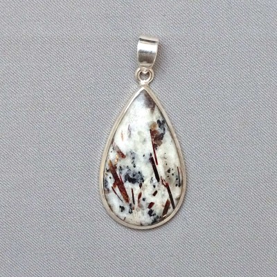 Astrophyllite pendant in silver 9.6g, Russia