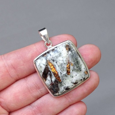 Astrophyllite pendant in silver 11,7g, Russia