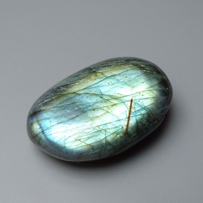 Labradorite polished 157g, Madagascar