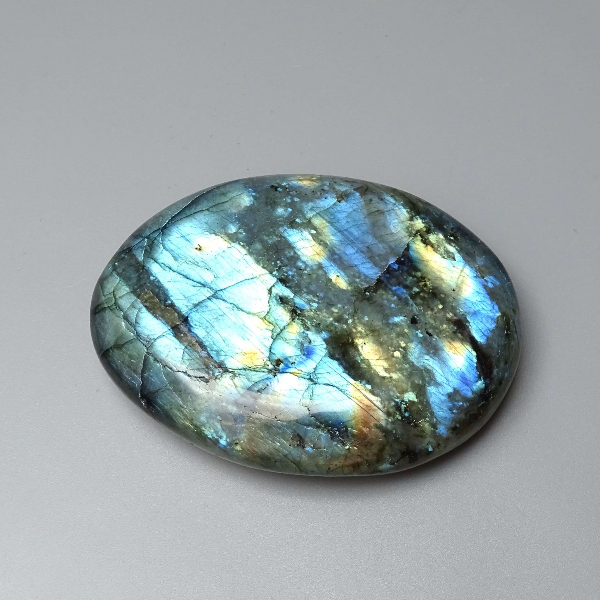 Labradorite polished 258g, Madagascar