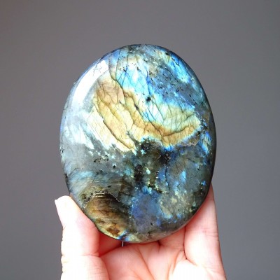 Labradorite polished 258g, Madagascar