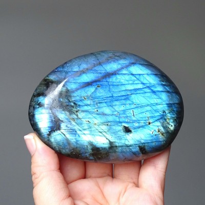 Labradorite polished 369g, Madagascar