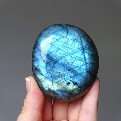 Labradorite polished 192g, Madagascar