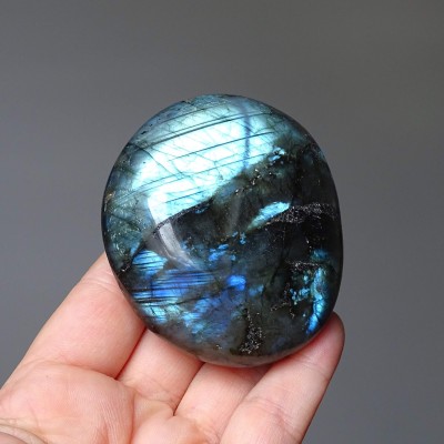 Labradorite polished 192g, Madagascar