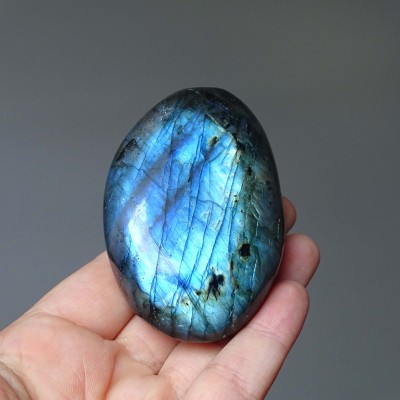 Labradorite polished 177g, Madagascar