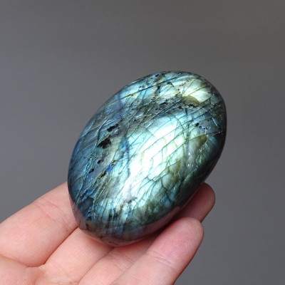 Labradorite polished 177g, Madagascar