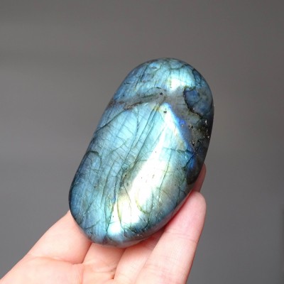 Labradorite polished 233g, Madagascar