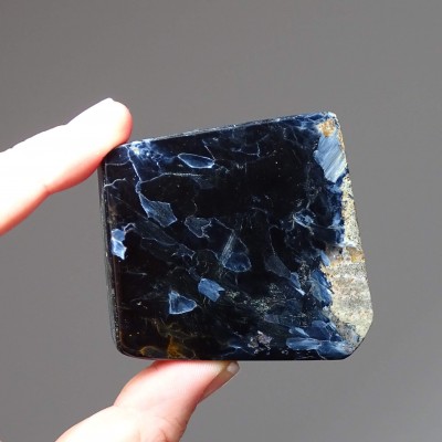 Pietersit poliertes natürliches Mineral 91g, Namibia