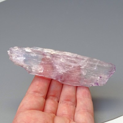 Kunzite natural crystal 56.8g, Afghanistan