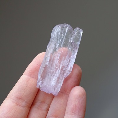 Kunzite natural crystal 21.7g, Afghanistan