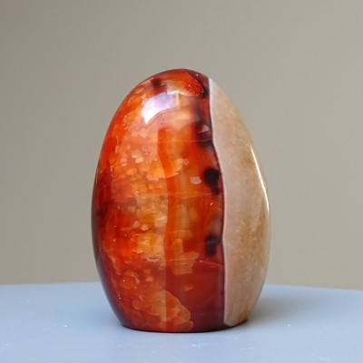 Carnelian polished 292g, Madagascar