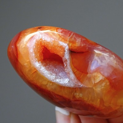 Polished carnelian - heart 210g, Madagascar