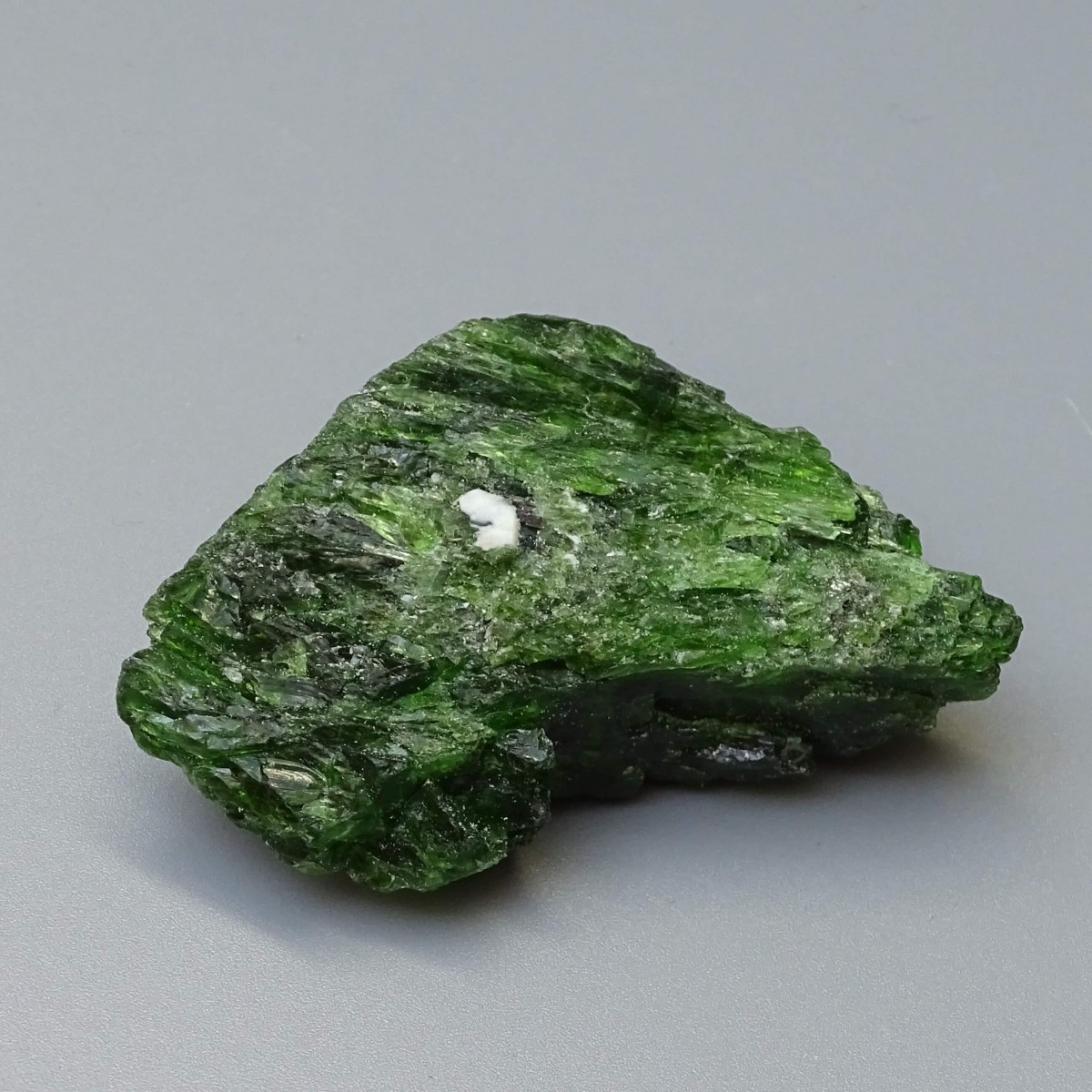 Chromdiopside natural mineral top quality 58g, Russia