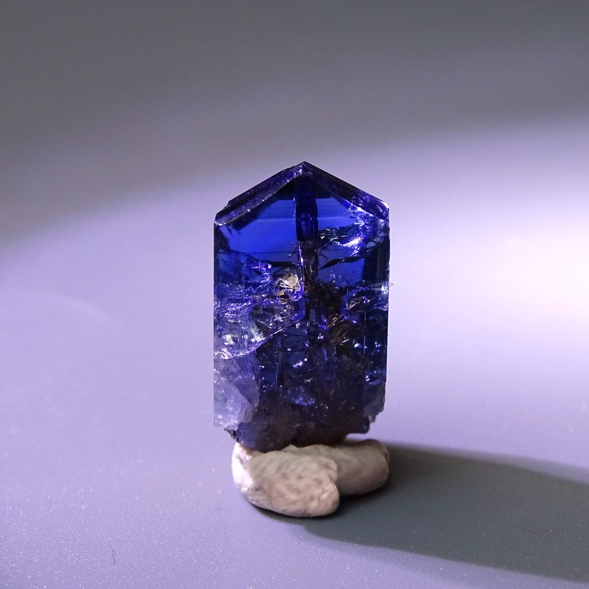 Tanzanite unheated natural raw mineral 21ct, Tanzania