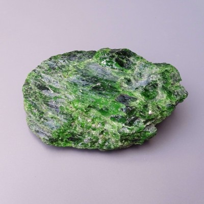 Chromdiopside natural mineral top quality 356g, Russia